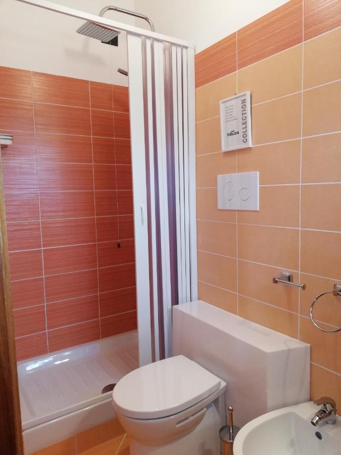 Double Room Private Bathroom
