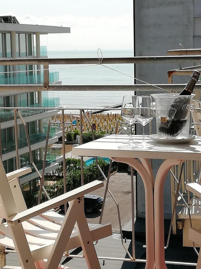 Double Room with Partial Sea View
