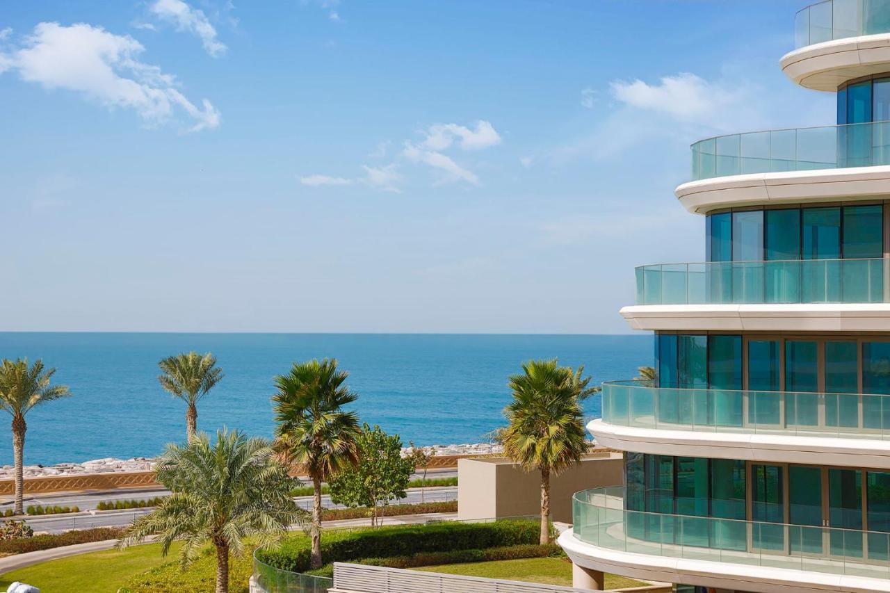 Chambre Double Magnifique avec 2 Lits Doubles et Balcon Privé - Vue sur Jardin