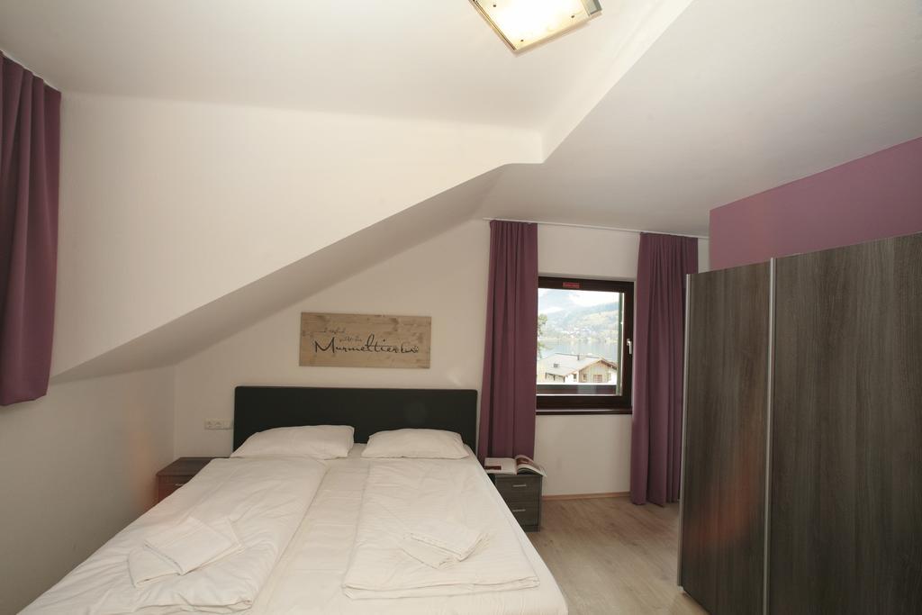 Habitación Doble pequeña con balcón y vistas al lago