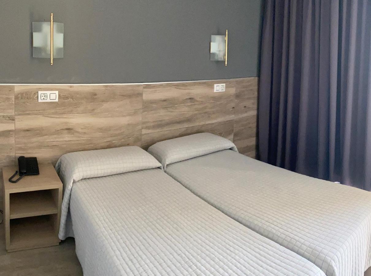 Double or Twin Room,1196841481:JPEG