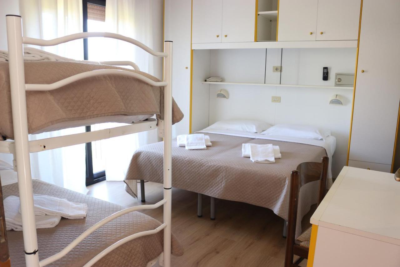 Quadruple Room with Balcony,1274834089:JPEG