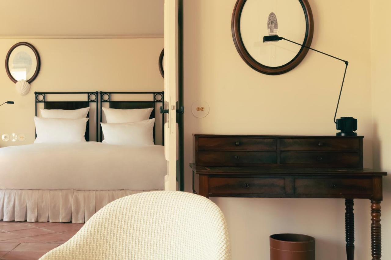 Prestige Tropeziaanse Suite met Terras en Uitzicht op Zee