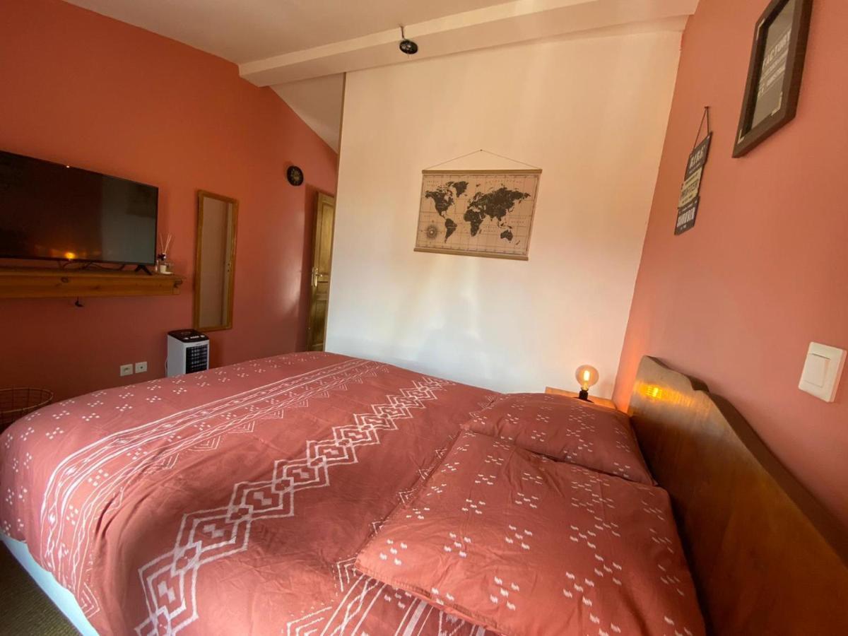 Double Room Private Bathroom