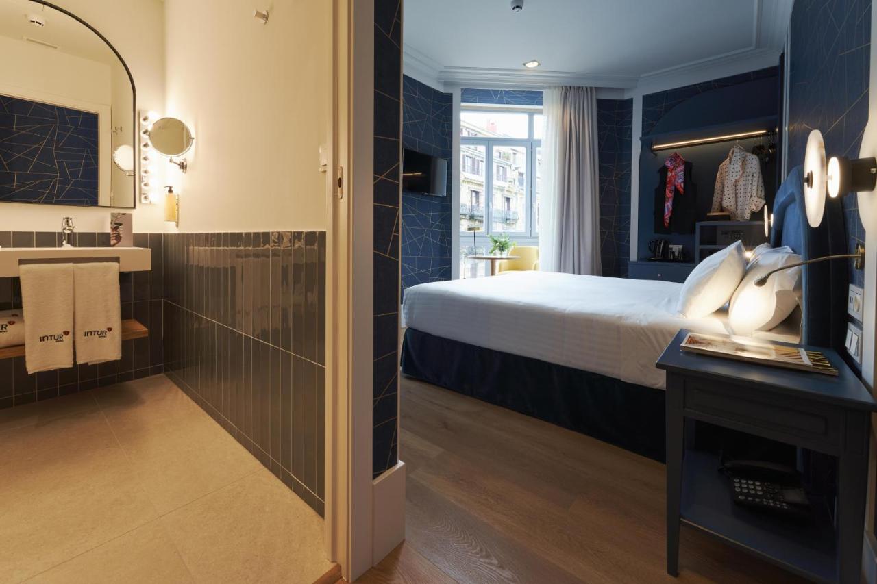 Twin Room City View