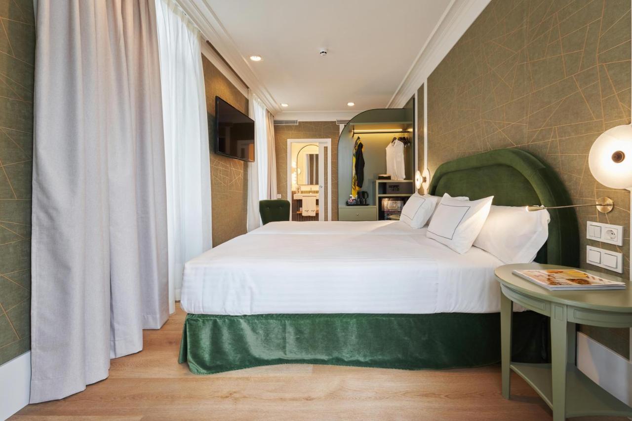 Twin Room City View
