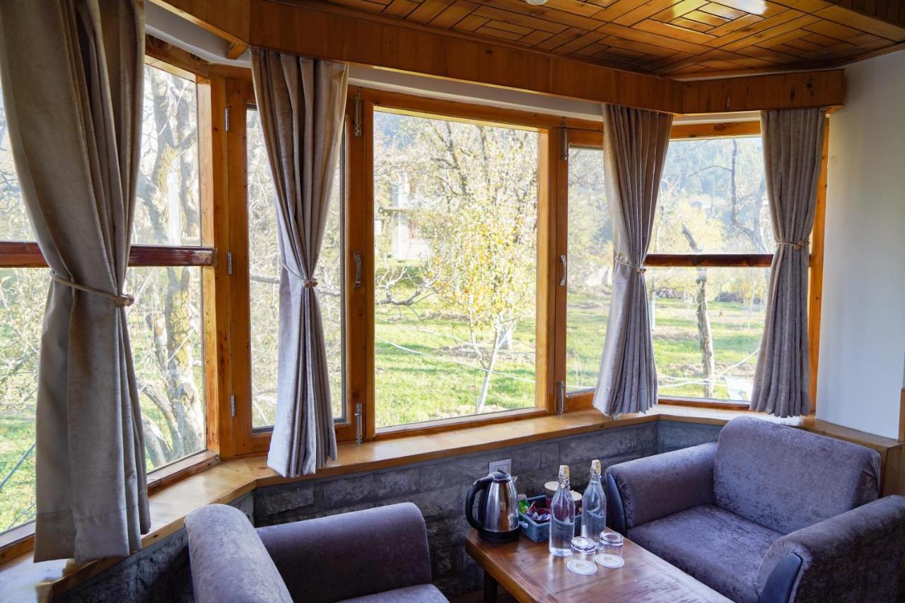 Double Room Mountain View Welcome Drink Complimentary 2pcs Laundry Late Check out upto 2hrs