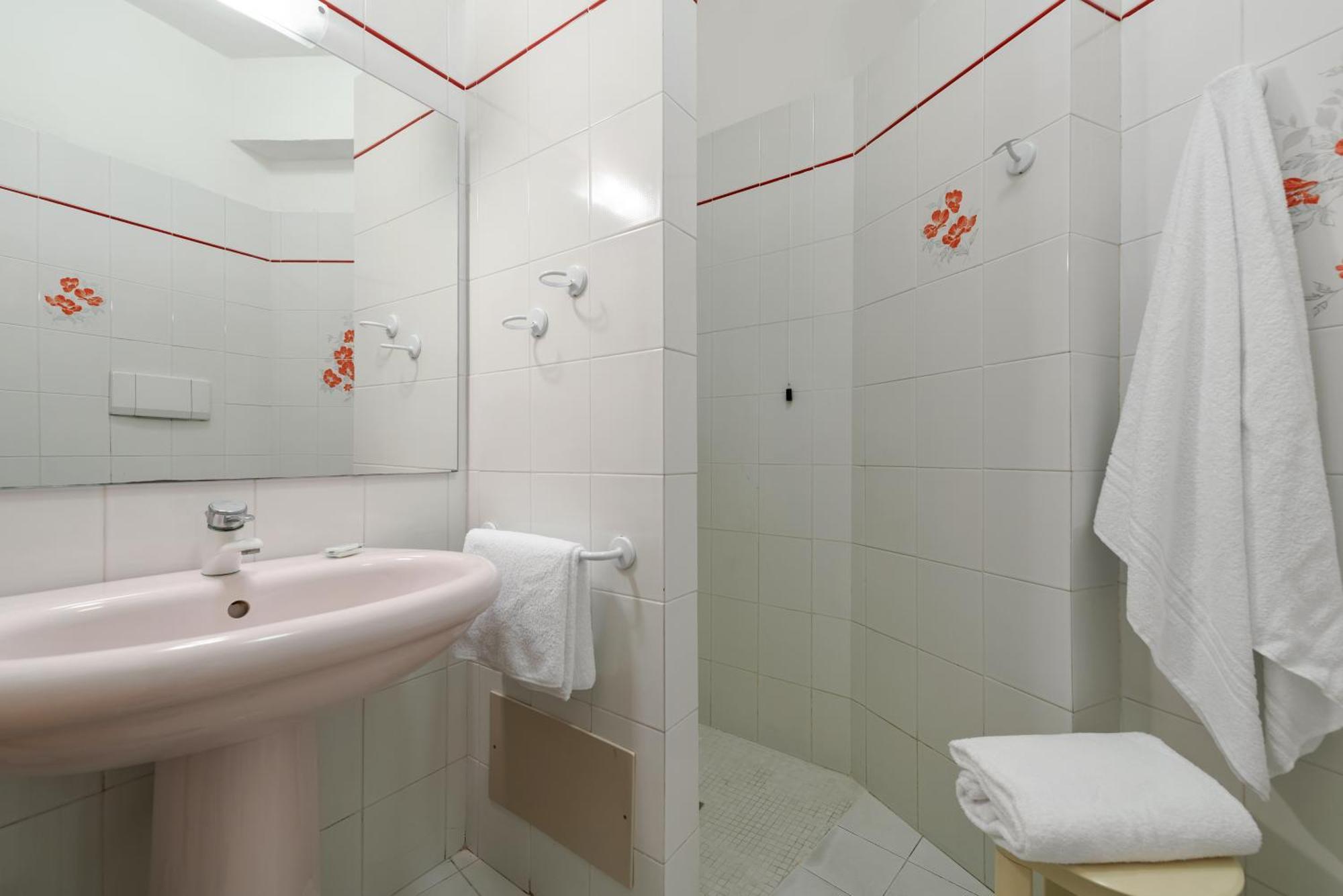 Double Room,1209756487:JPEG