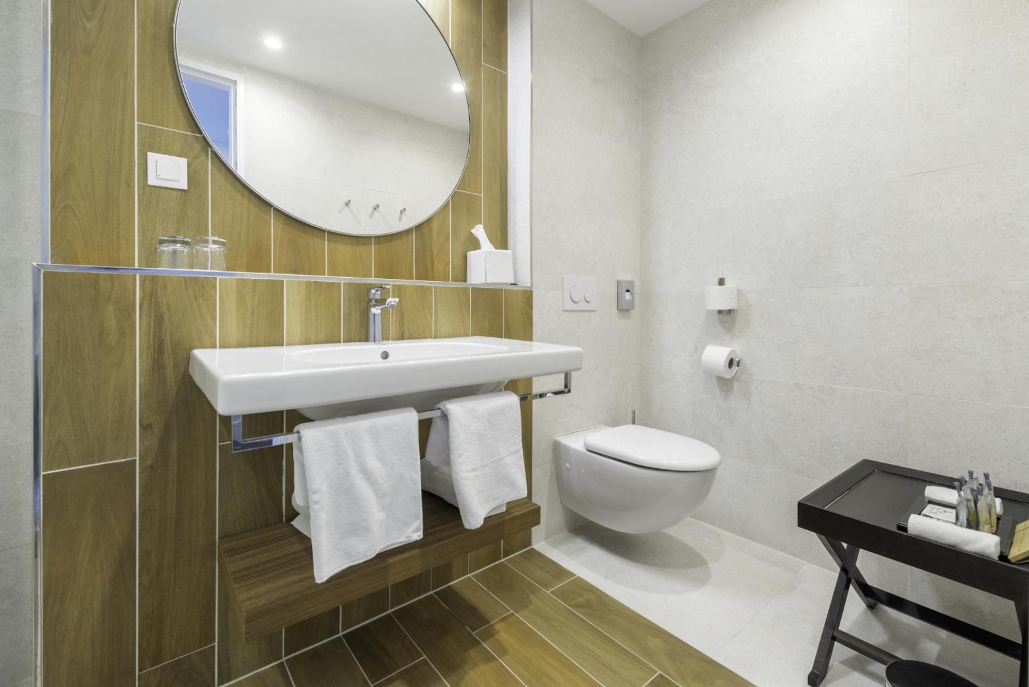 Suite Estudio con balcón y vistas al mar