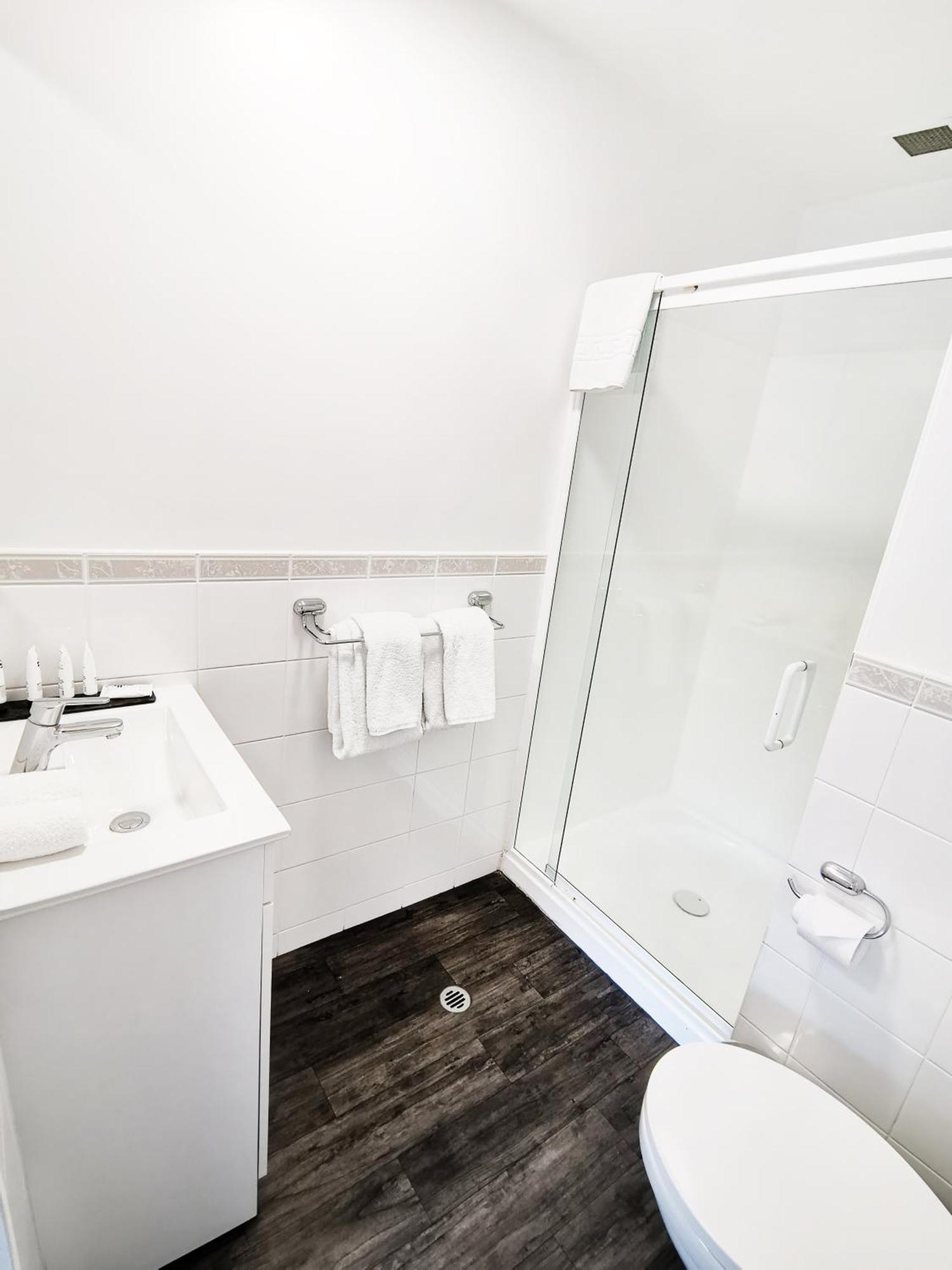 Two-Bedroom Apartment,1662396089:JPEG