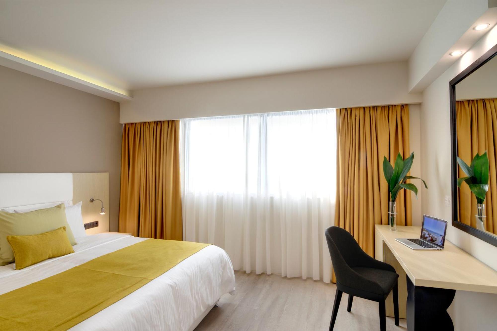 Quarto Standard com Cama de Casal ou 2 de Solteiro