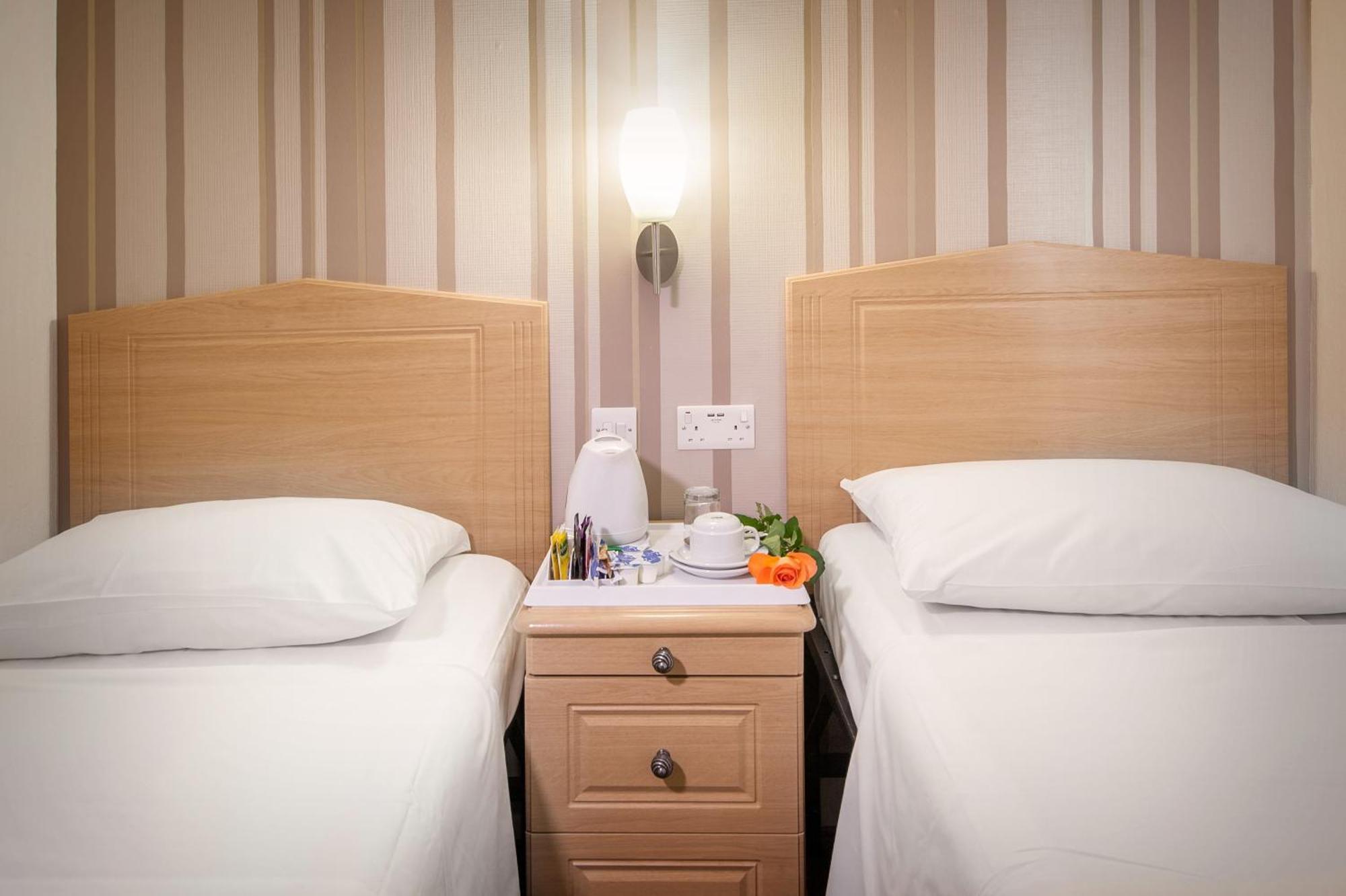 Standard Twin Room,1574680067:JPEG