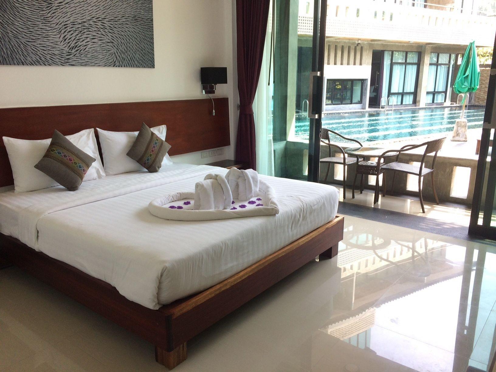 Double Room with Pool View
