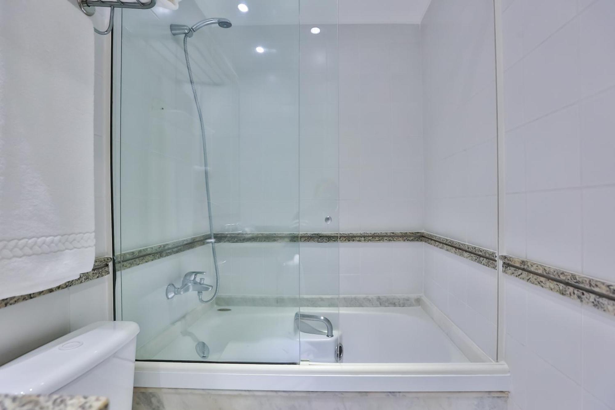 Two-Bedroom Apartment,1293112693:JPEG