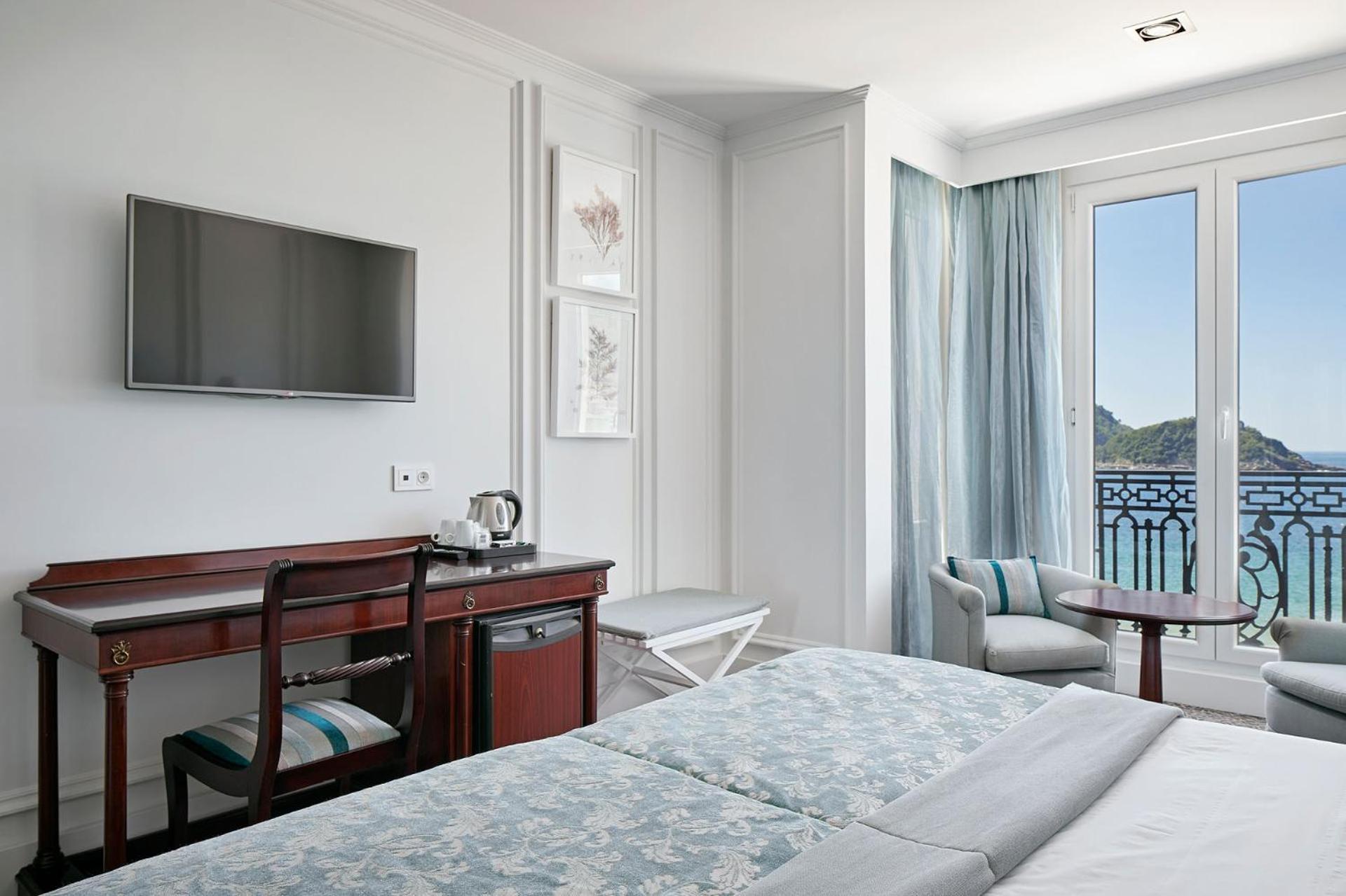 Classic Double or Twin Room Sea View