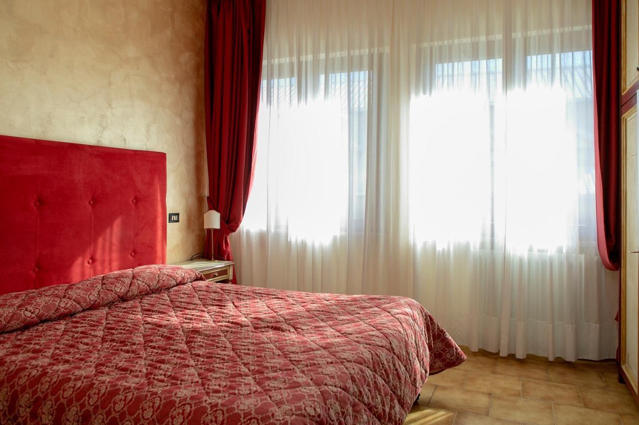 Standard Quadruple Room,1229564189:JPEG