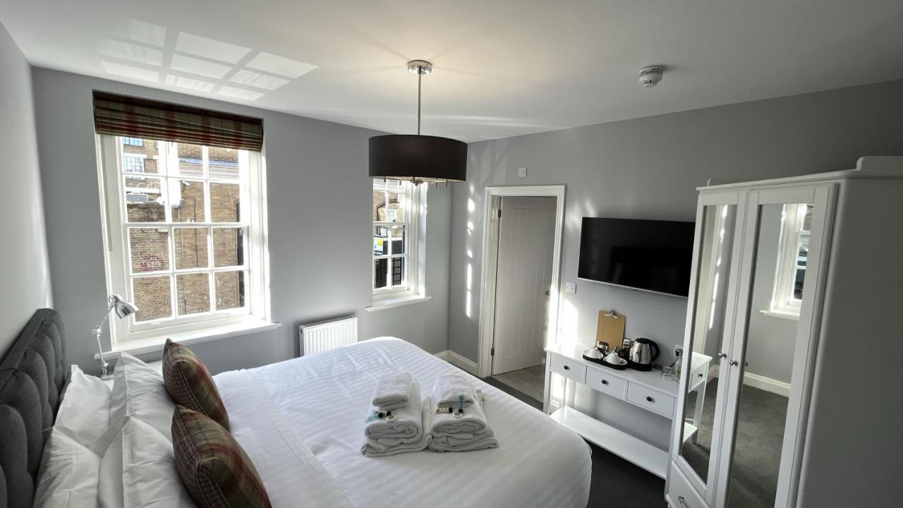 Deluxe Double or Twin Room,1231190141:JPEG