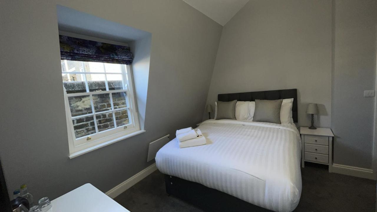 Standard King Room,1231190828:JPEG