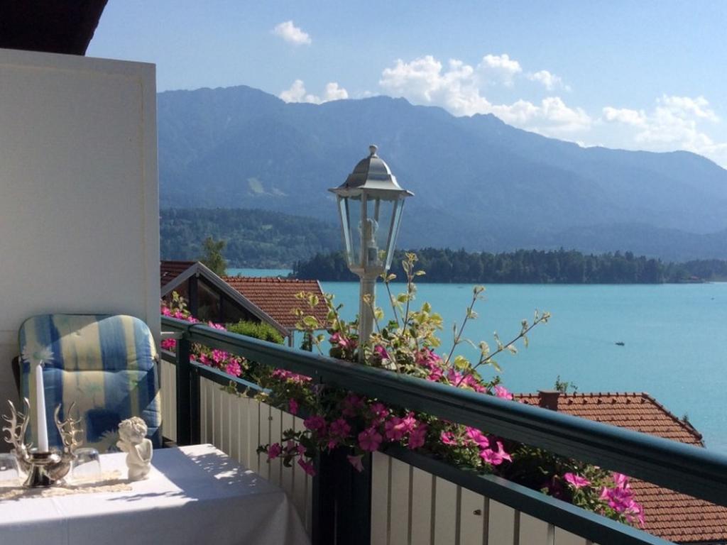Appartamento con 2 Camere da Letto e Vista Lago