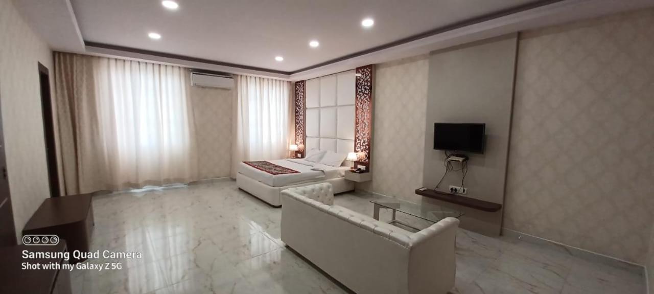 Deluxe Junior Suite