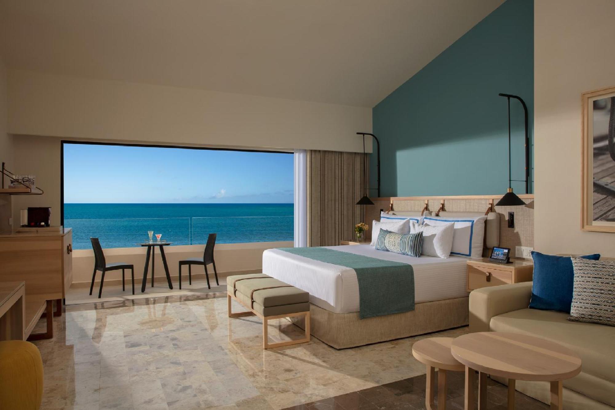 Habitación Deluxe con cama extragrande y vistas al océano