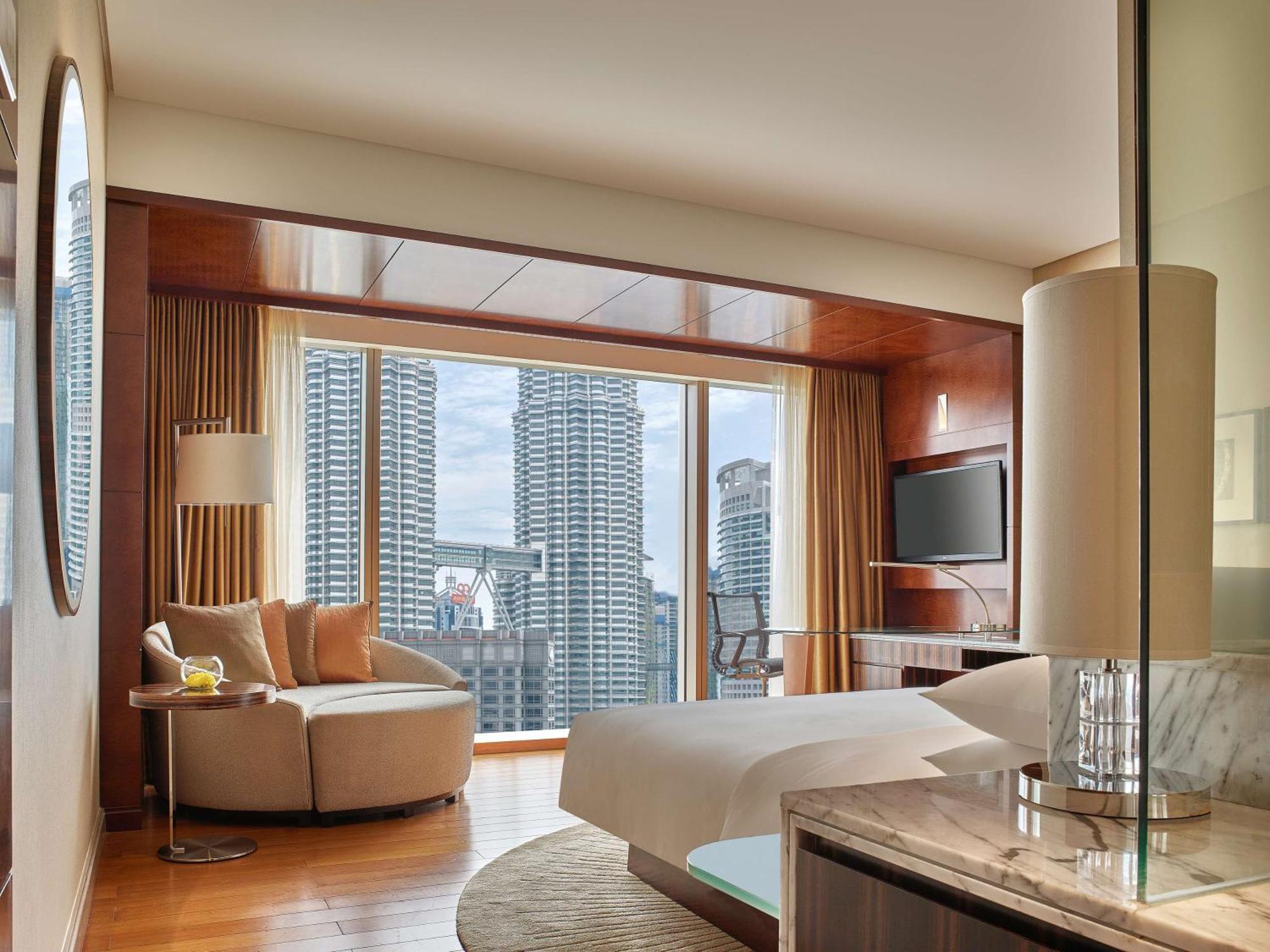 King Room with Tower View - Club Access,1765327115:JPEG