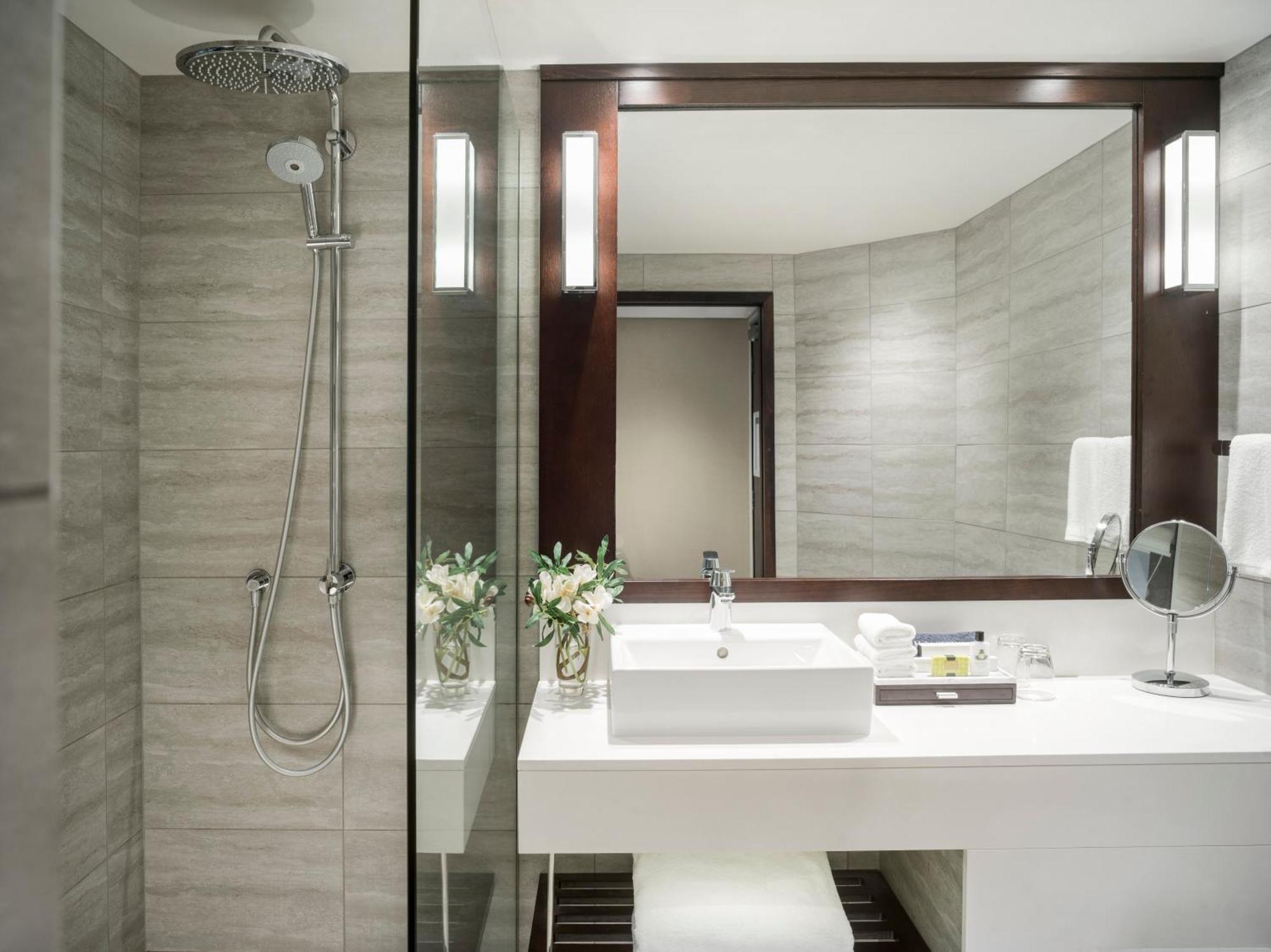 Premium King Room with Harbour View,1277930521:JPEG