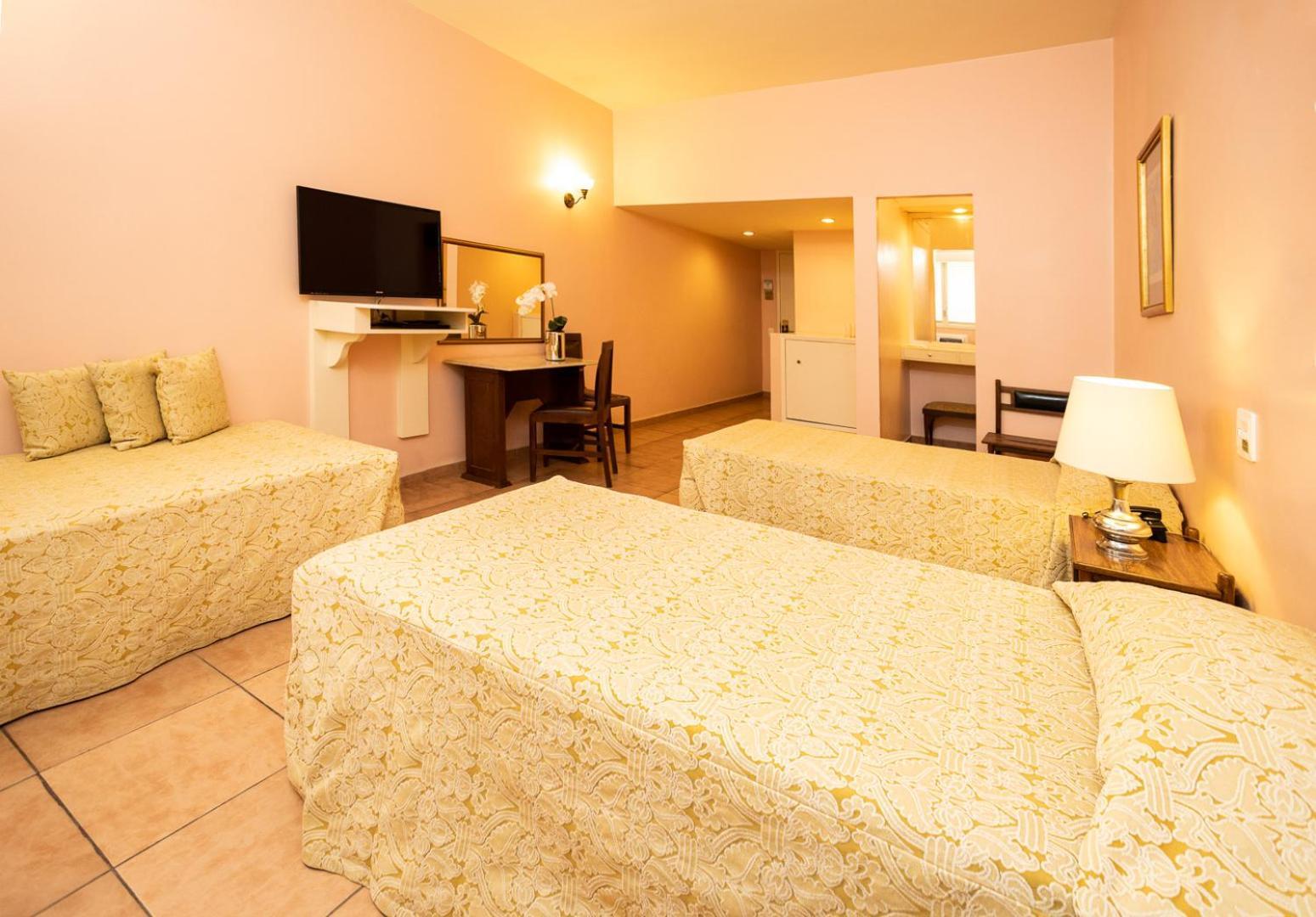 Standard Twin Room