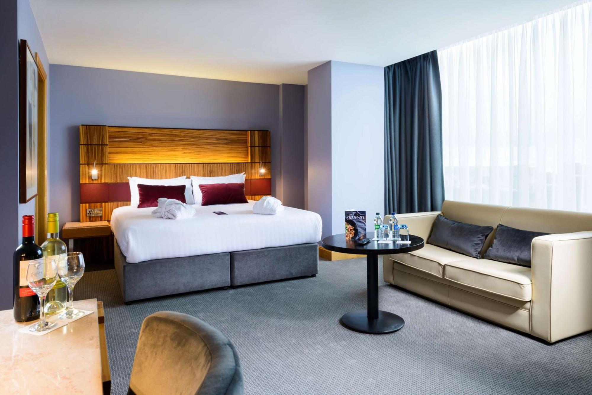 Junior Suite,1279445035:JPEG