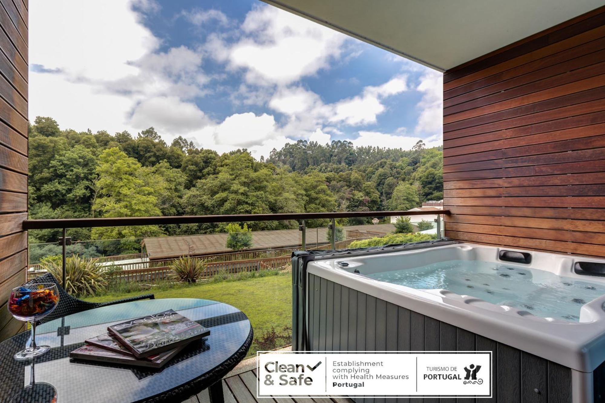 Deluxe Double Spa Bath,1279596805:JPEG