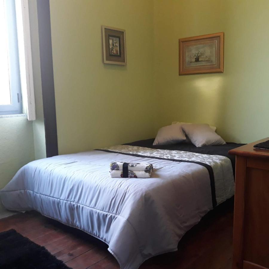 Quarto Duplo com Banheiro Compartilhado