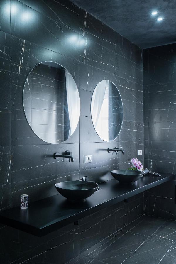 King Suite Spa Bath