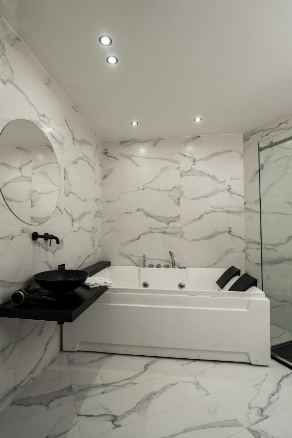 Suite Hot Tub