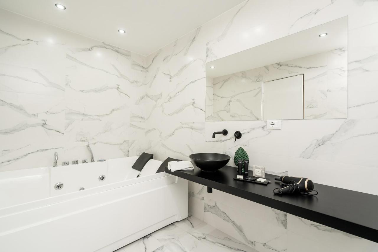 Suite Hot Tub