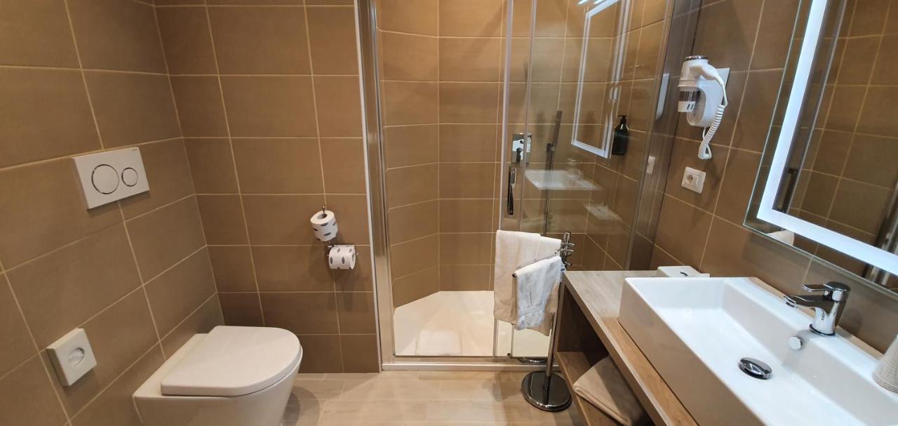 Superior Double or Twin Room with Sea View,1318478254:JPEG