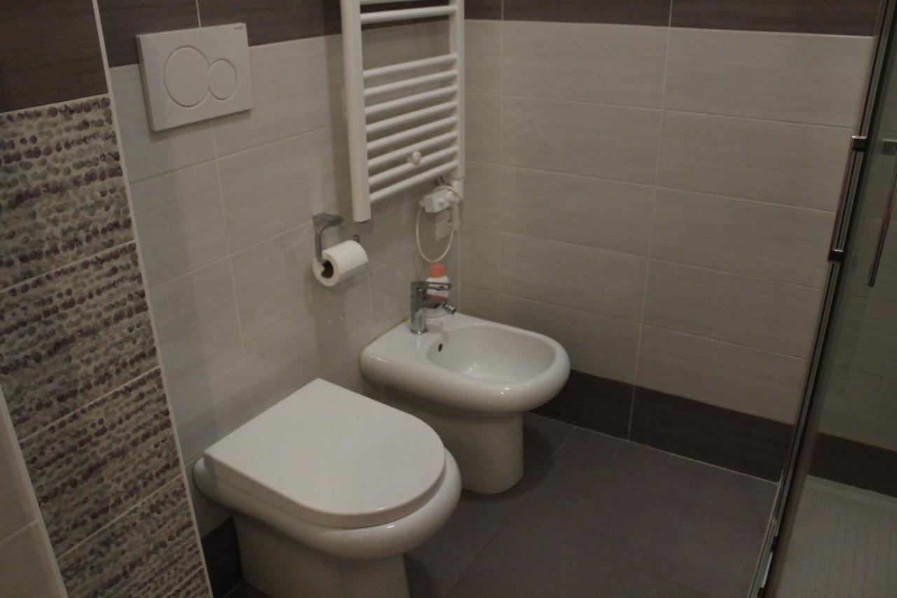 Double Room with Private Bathroom,1334797481:JPEG