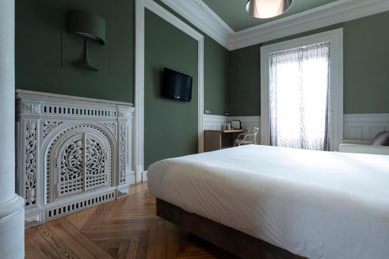 Doppel-/Zweibettzimmer mit Stadtblick