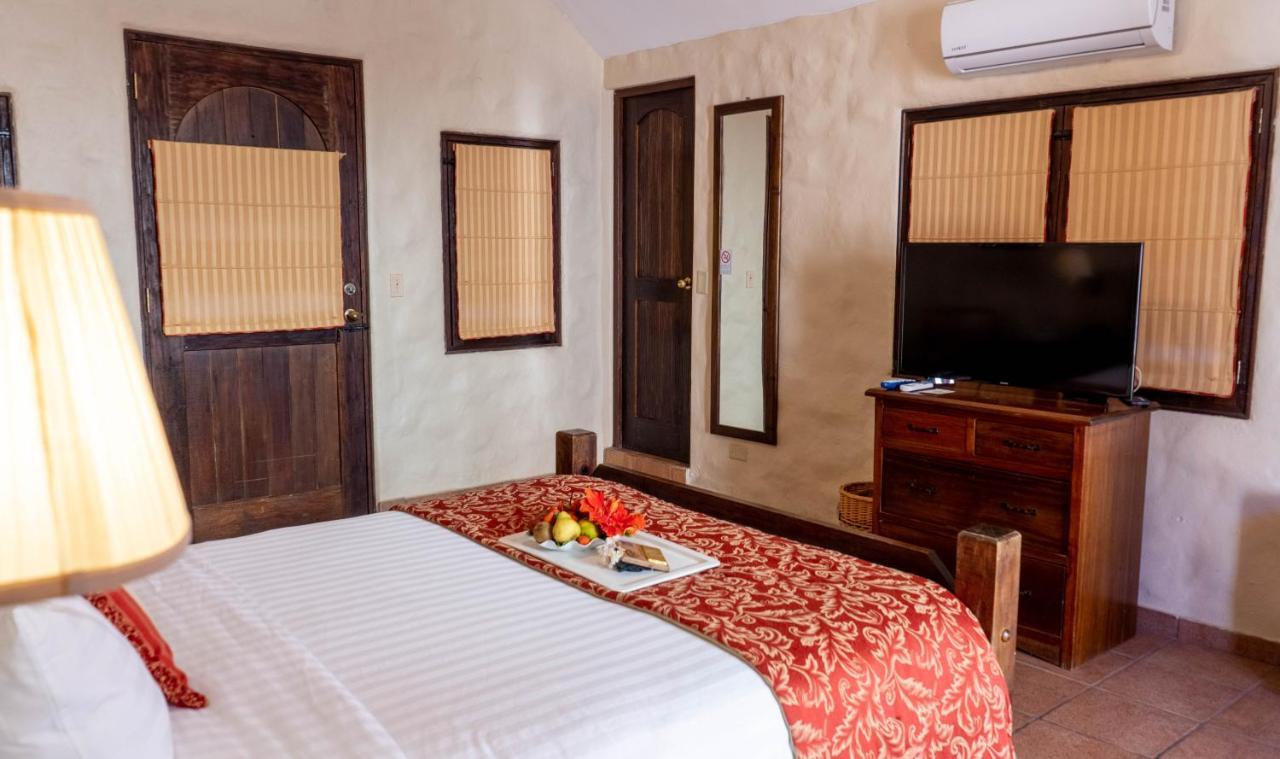 Bungalow Queen,1357568099:JPEG