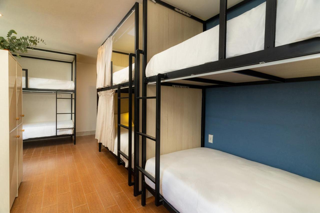 Bed 8-Bed Mixed Dormitory Room,1357664177:JPEG