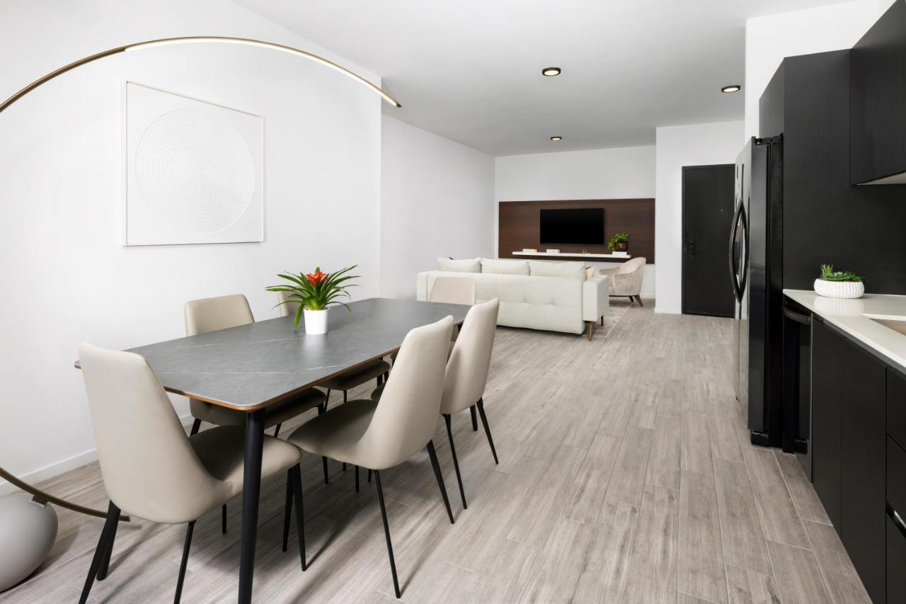 City View Three Bedroom Suite King or Queen or Queen,1362705920:JPEG