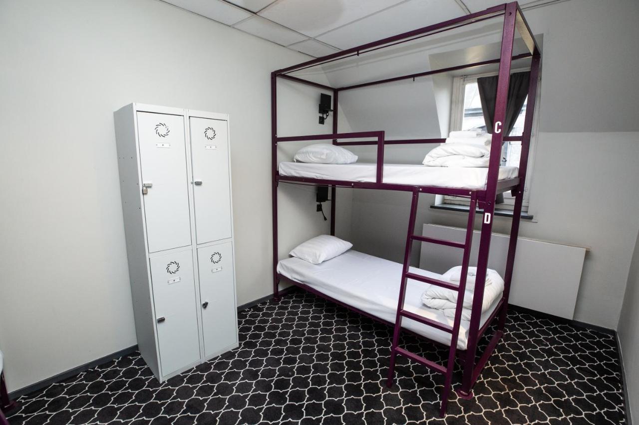 Bed 4-Bed Mixed Dorm Ensuite