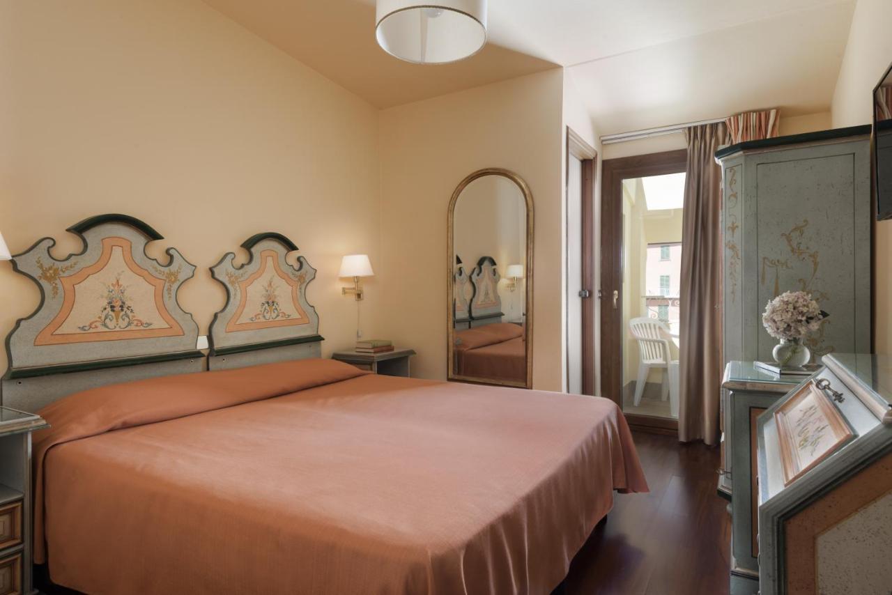 Small Double or Twin Room,1370988887:JPEG