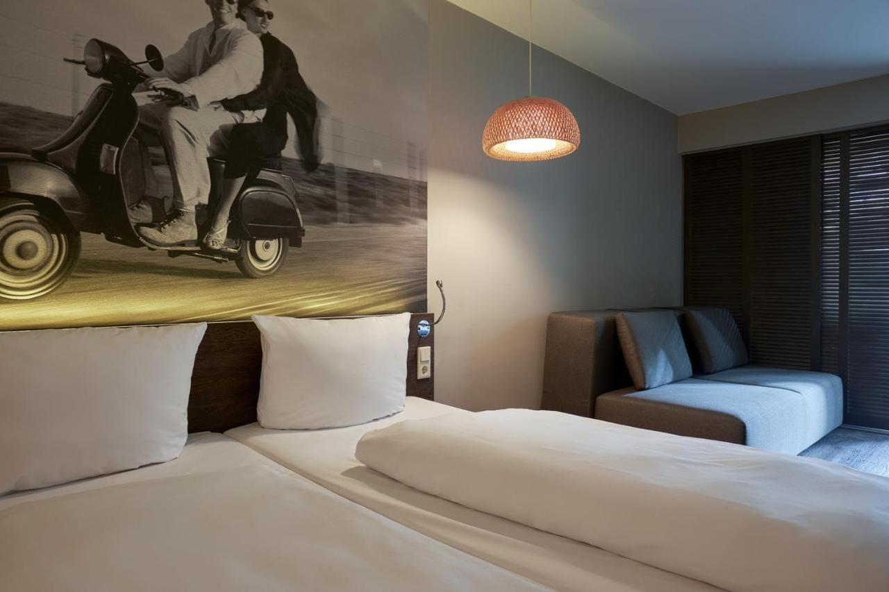 Quadruple Room,1377649754:JPEG