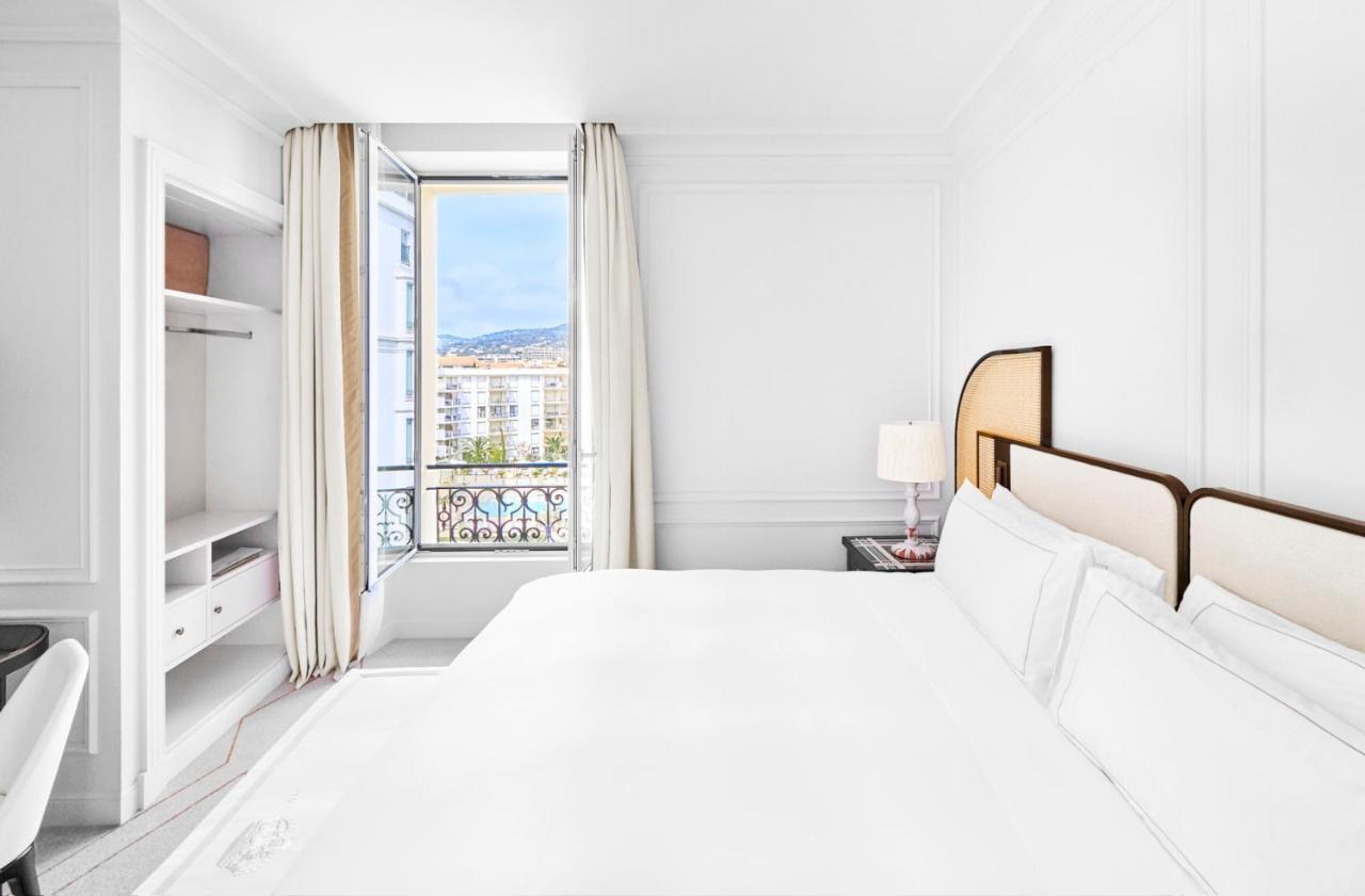 Premium King Room with Garden View