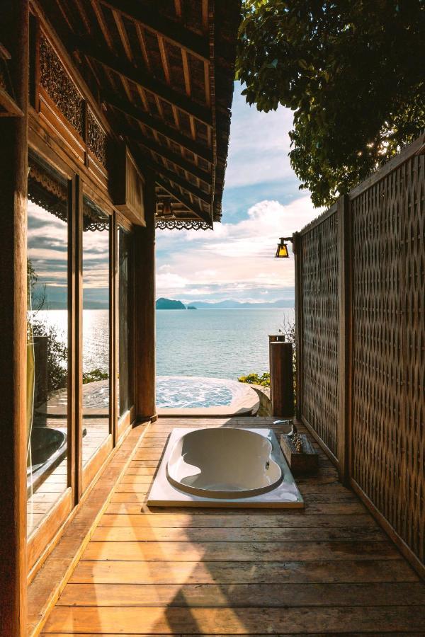 Villa avec Piscine d’Eau de Mer - Crédit de 1 500 THB Net par Nuit à Utiliser dans le Complexe Hôtelier