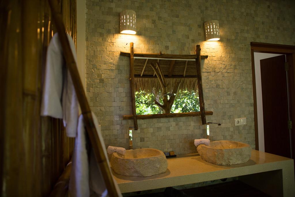 Deluxe Bungalow „Lua"