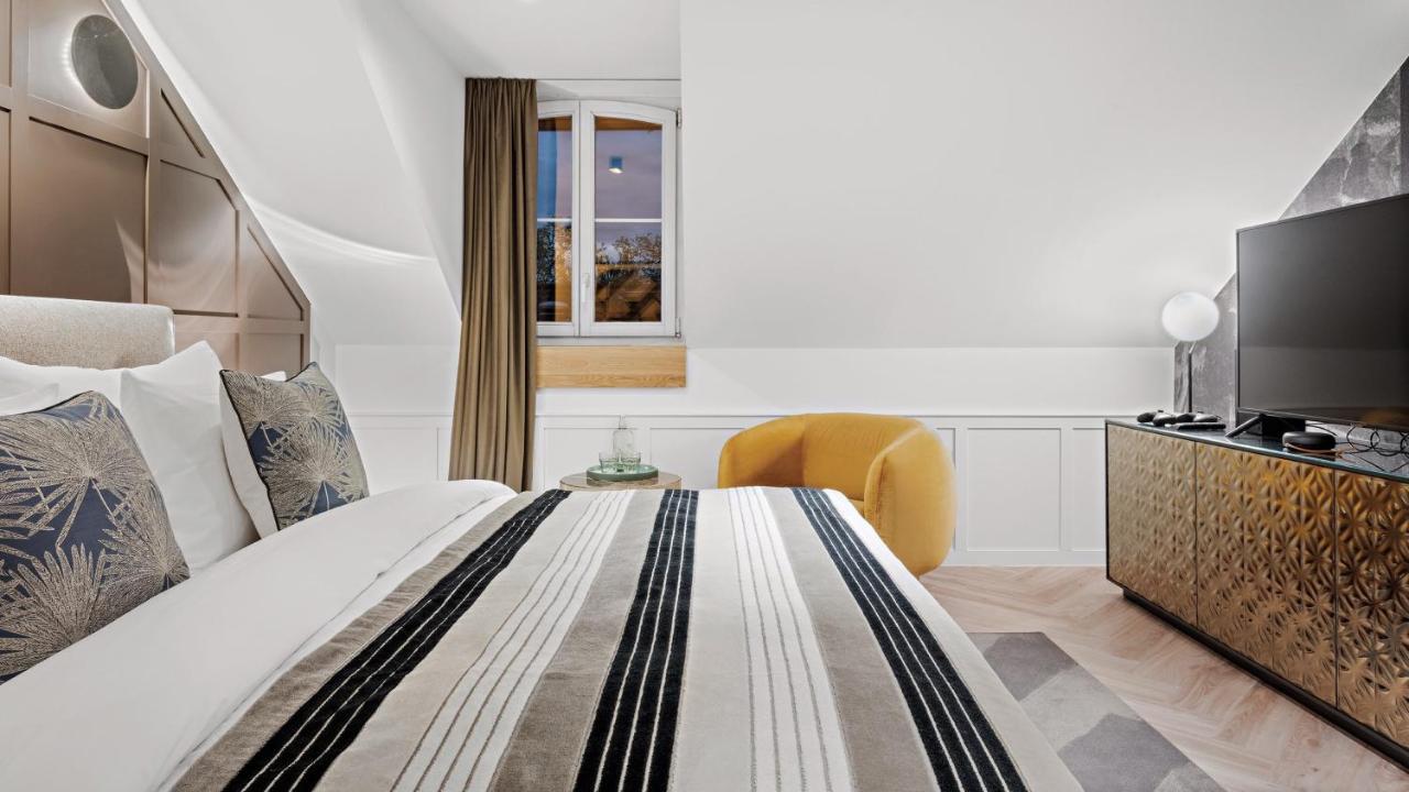 Tower Suite,1404177386:JPEG