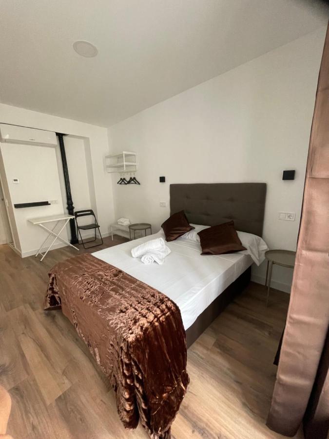 Double Room with Private Bathroom,1425252960:JPEG