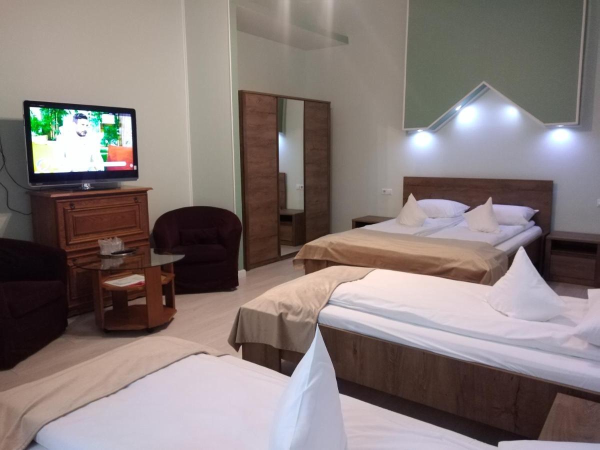 Quadruple Room,1421030508:JPEG