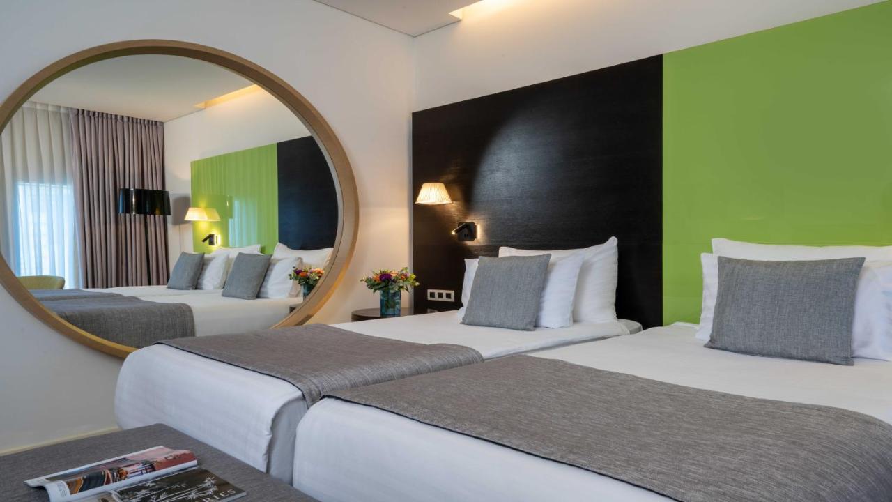 Double Room with Mobility Accessible Roll In Shower